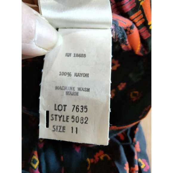 Jody T Of California Vintage Black Dress With Aztec Designs‎ Size 11 - Picture 8 of 10